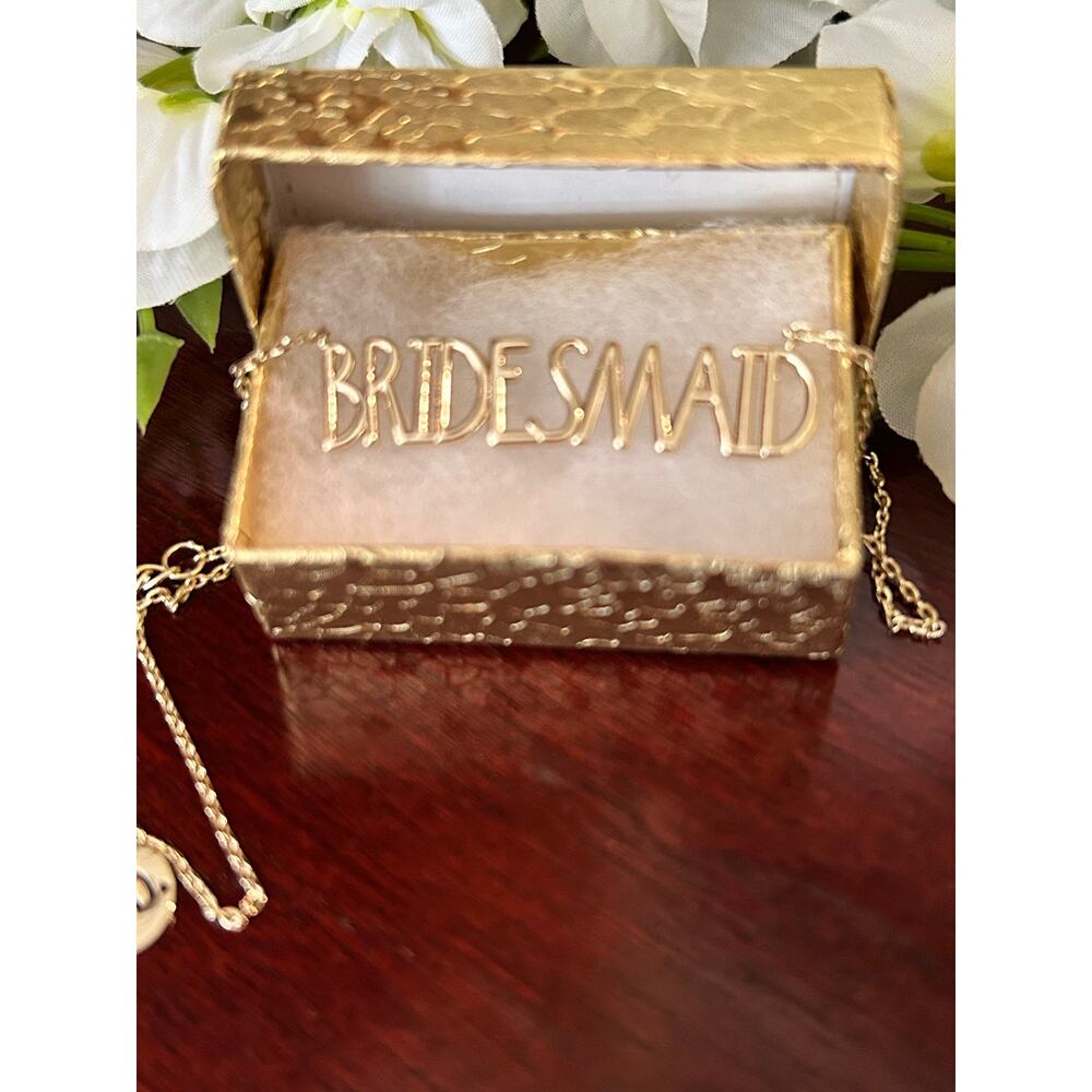 Gold tone bridesmaid necklace